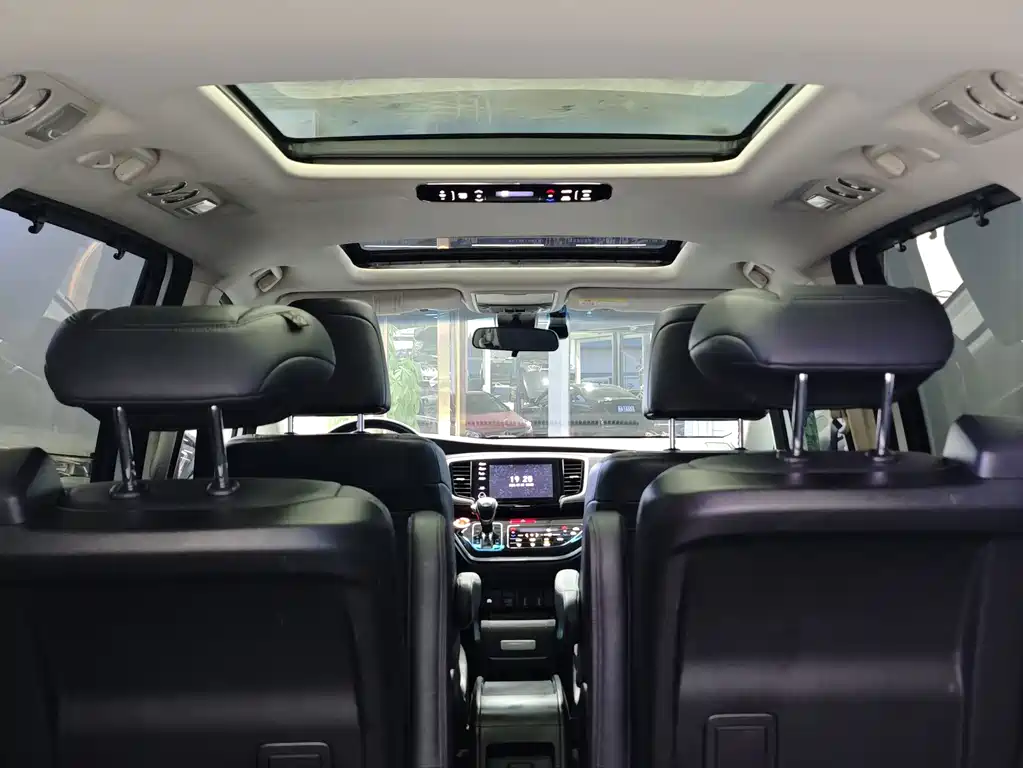 Honda Odyssey 2020 — фото 16