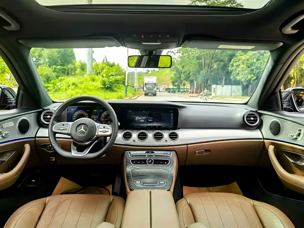 Mercedes-Benz E-Class 2020 — фото 8