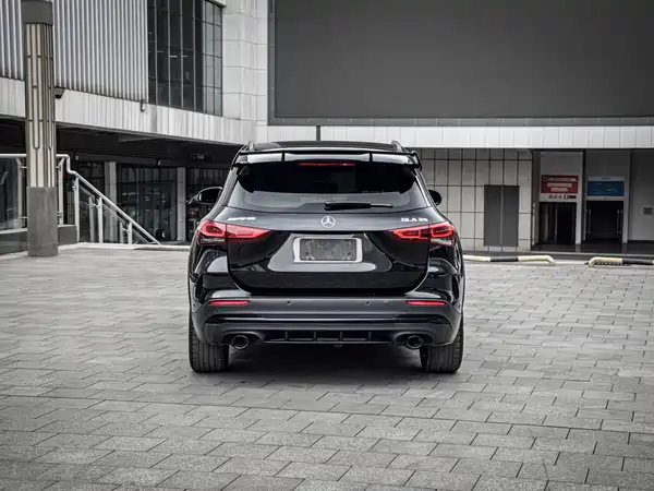 Mercedes-Benz GLA AMG 2023