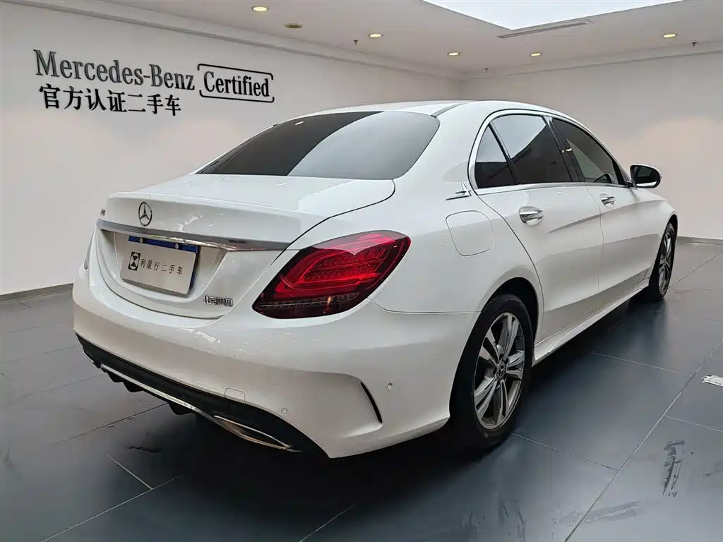 Mercedes-Benz C-Class 2019 — фото 6