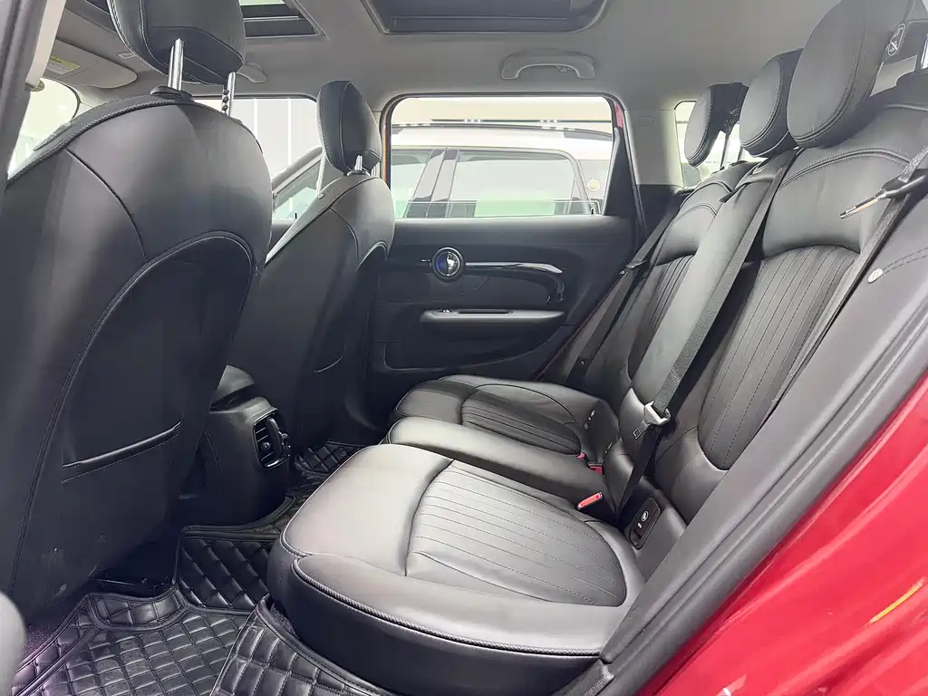 MINI Clubman 2022 — фото 11