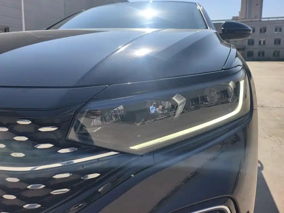 Volkswagen Passat 2024