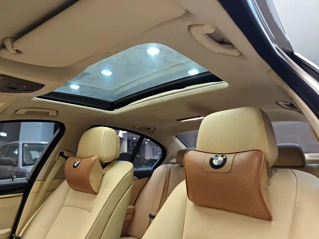 BMW 5 Series 2013 — фото 14