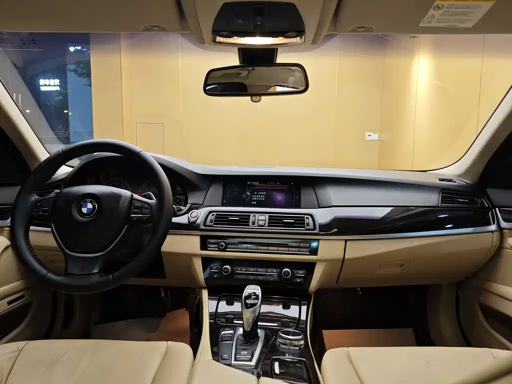 BMW 5 Series 2013 — фото 22