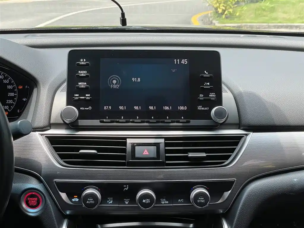 Honda Accord 2019 — фото 15