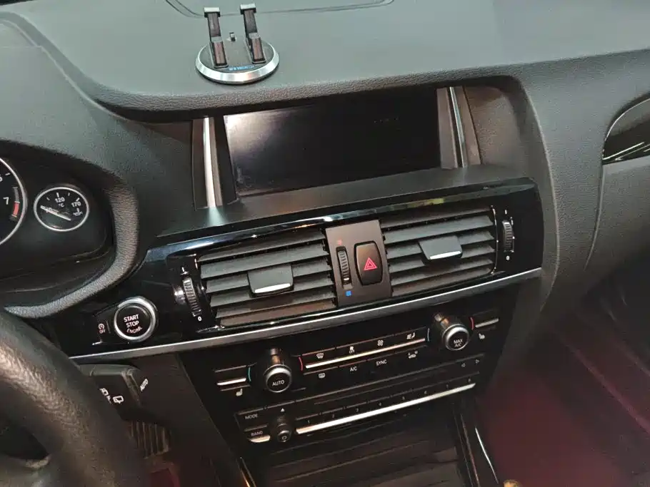 BMW X3 2016 — фото 13