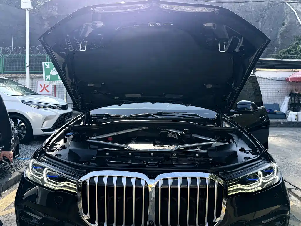 BMW X7 2022 — фото 21