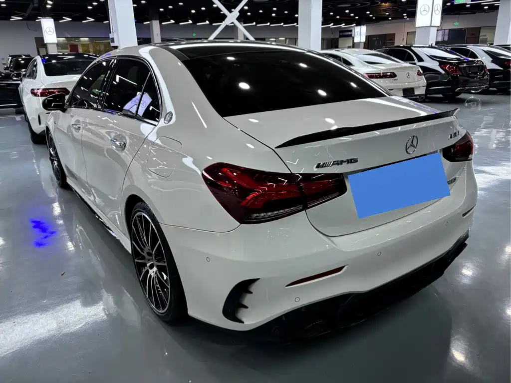 Mercedes-Benz A-Class AMG 2023 — фото 5