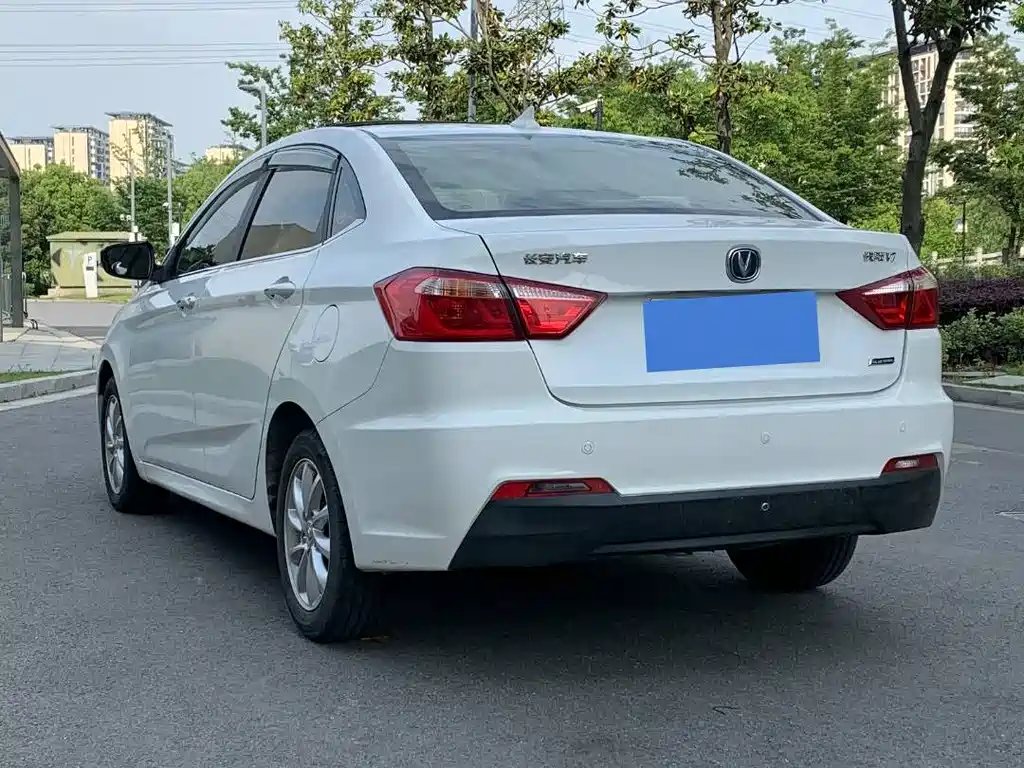 Changan V7 2015 — фото 4