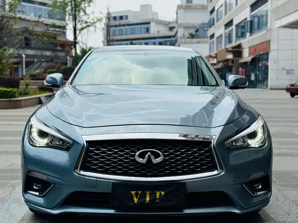 Infiniti Q50L 2018