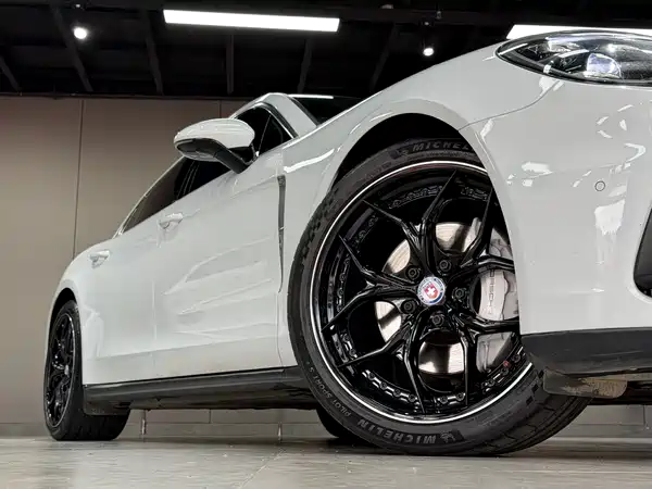 Porsche Panamera 2019