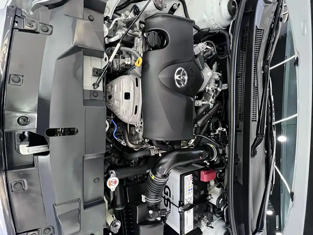 Toyota Yaris L 2022 — фото 18