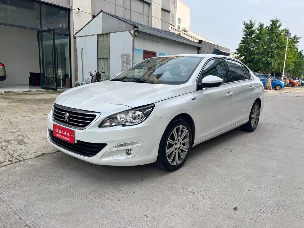 Peugeot 408 2018 — фото 1