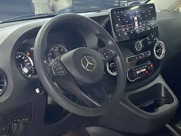 Mercedes-Benz Vito 2023