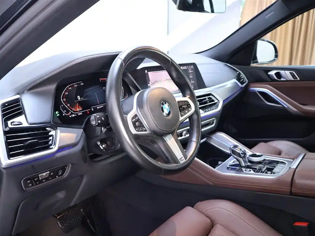 BMW X6 2021 — фото 11