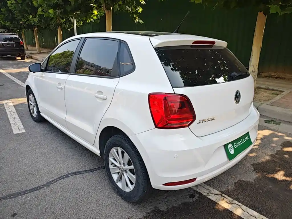 Volkswagen Polo 2017 — фото 23