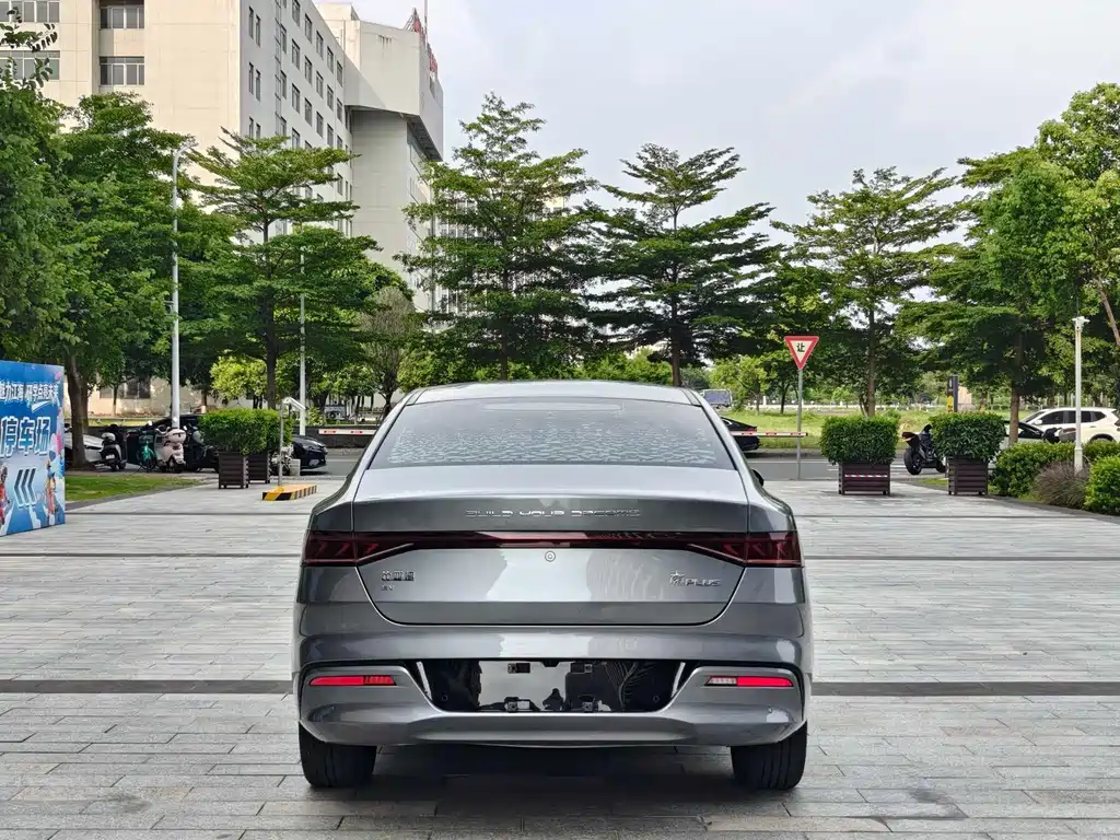 BYD Qin PLUS 2022 — фото 13