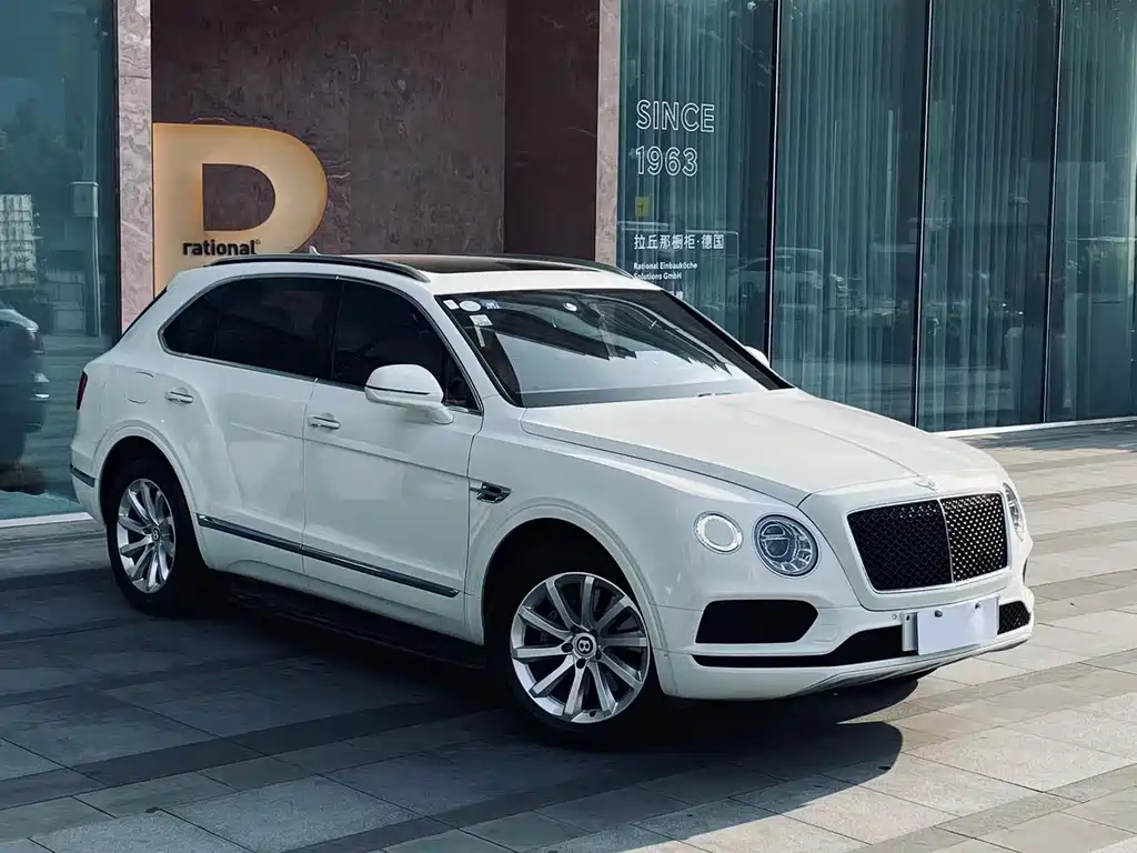 Bentley Bentayga 2018 — фото 3
