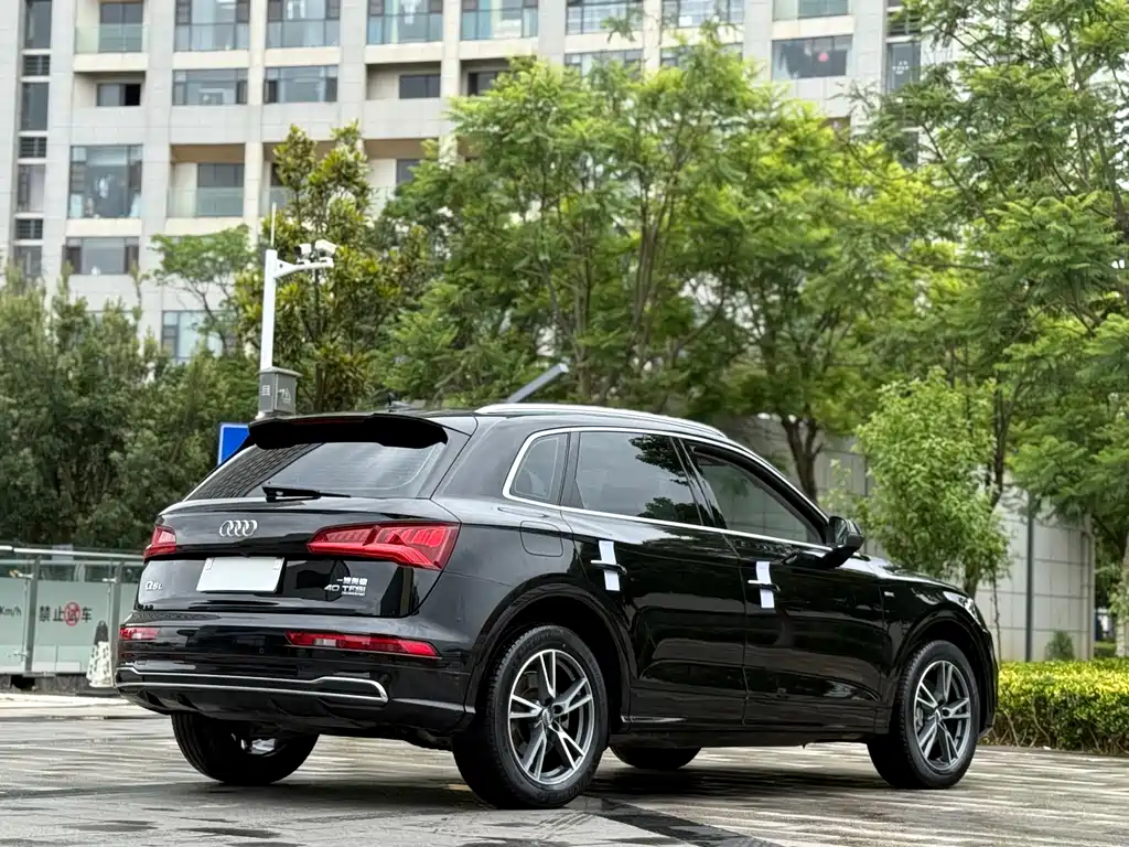 Audi Q5L 2020 — фото 7
