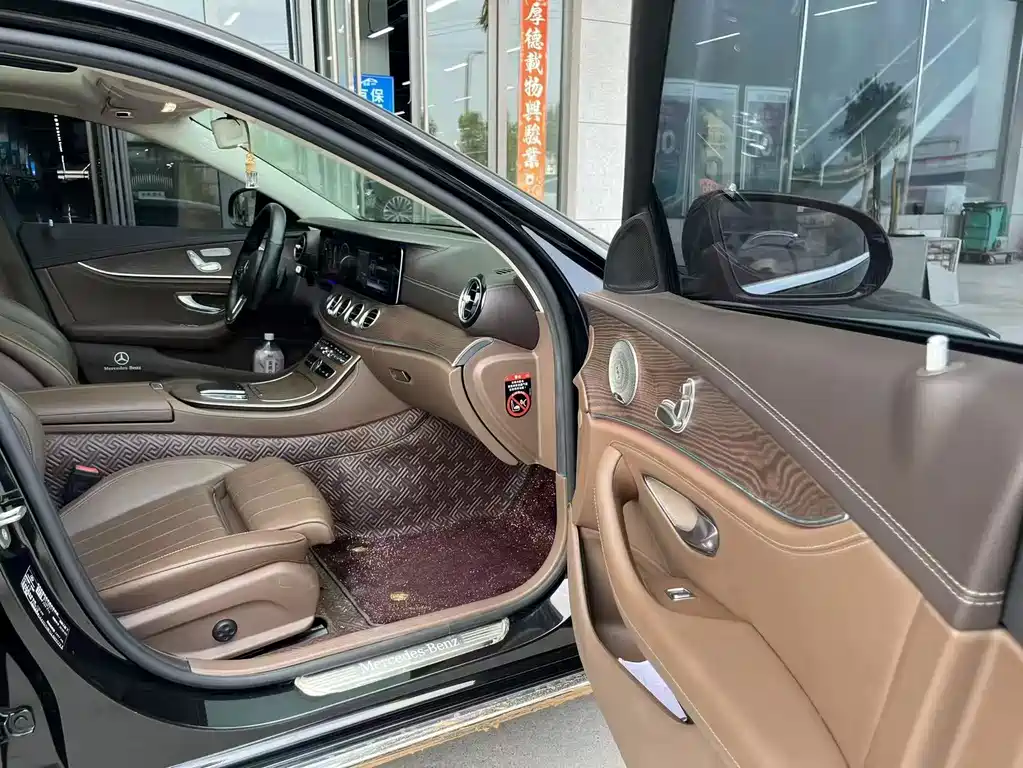 Mercedes-Benz E-Class 2020 — фото 10