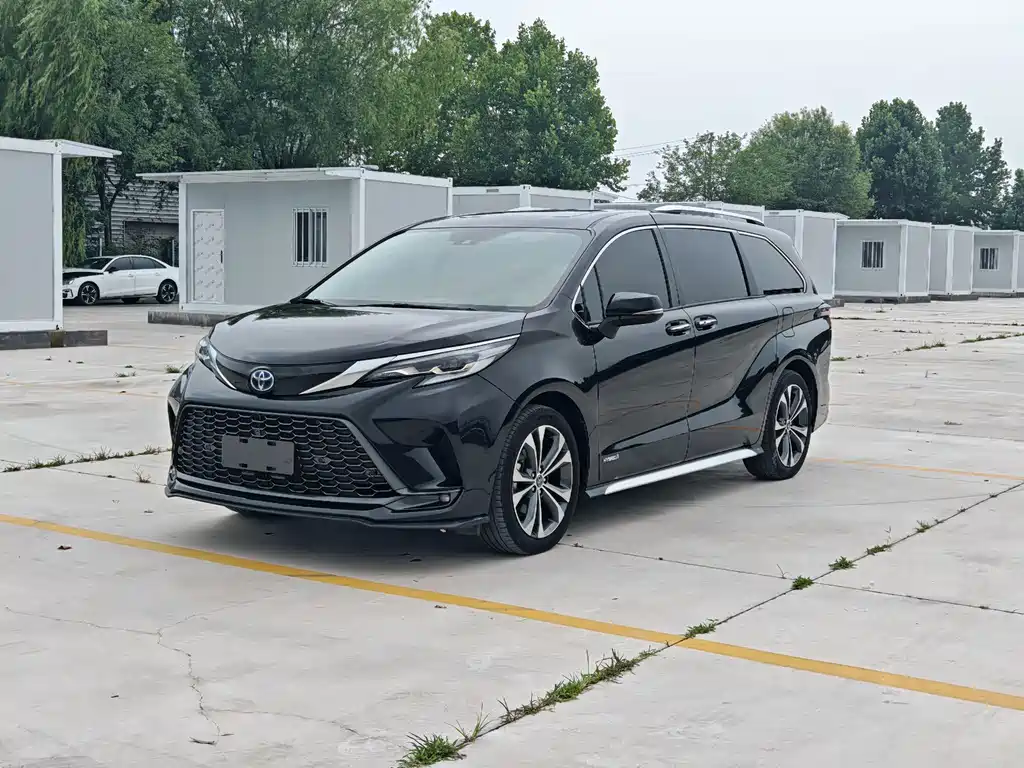 Toyota Granvia 2024
