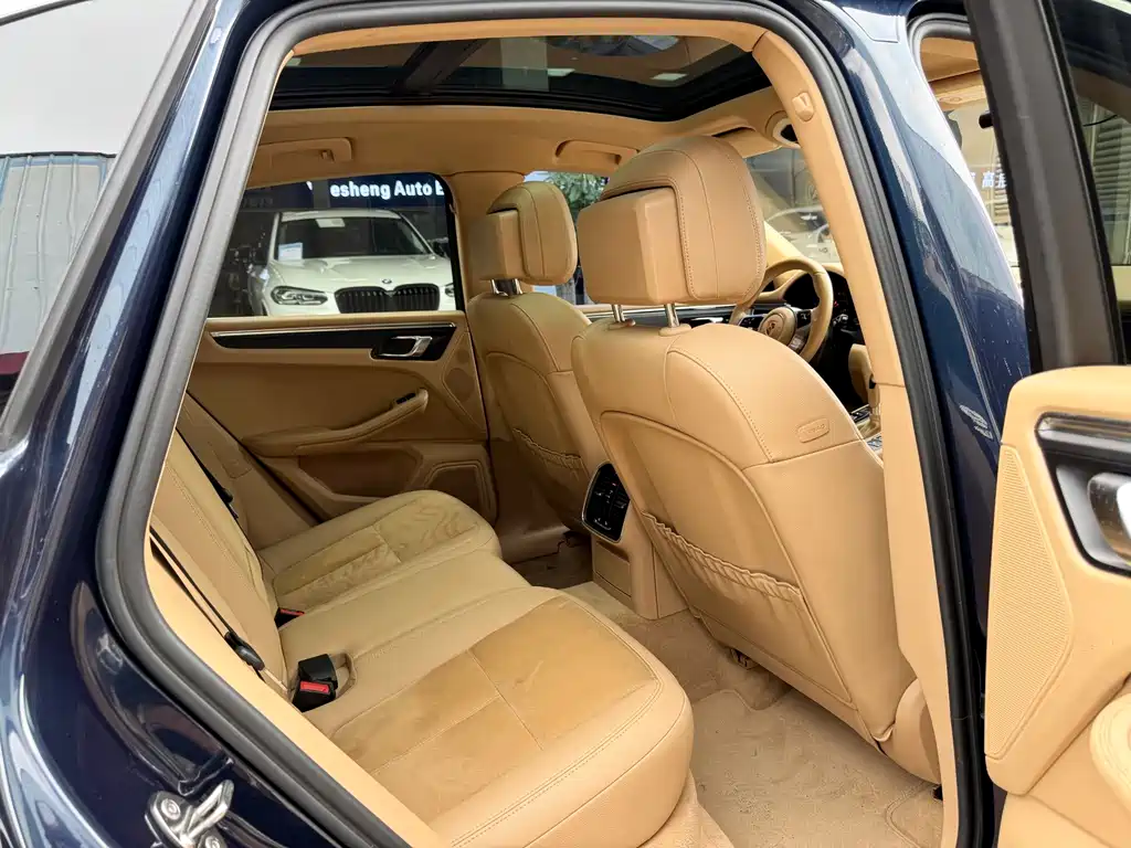 Porsche Macan 2015 — фото 15