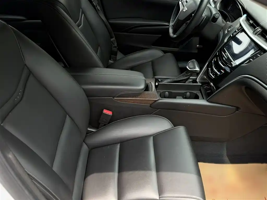 Cadillac XTS 2018 — фото 17