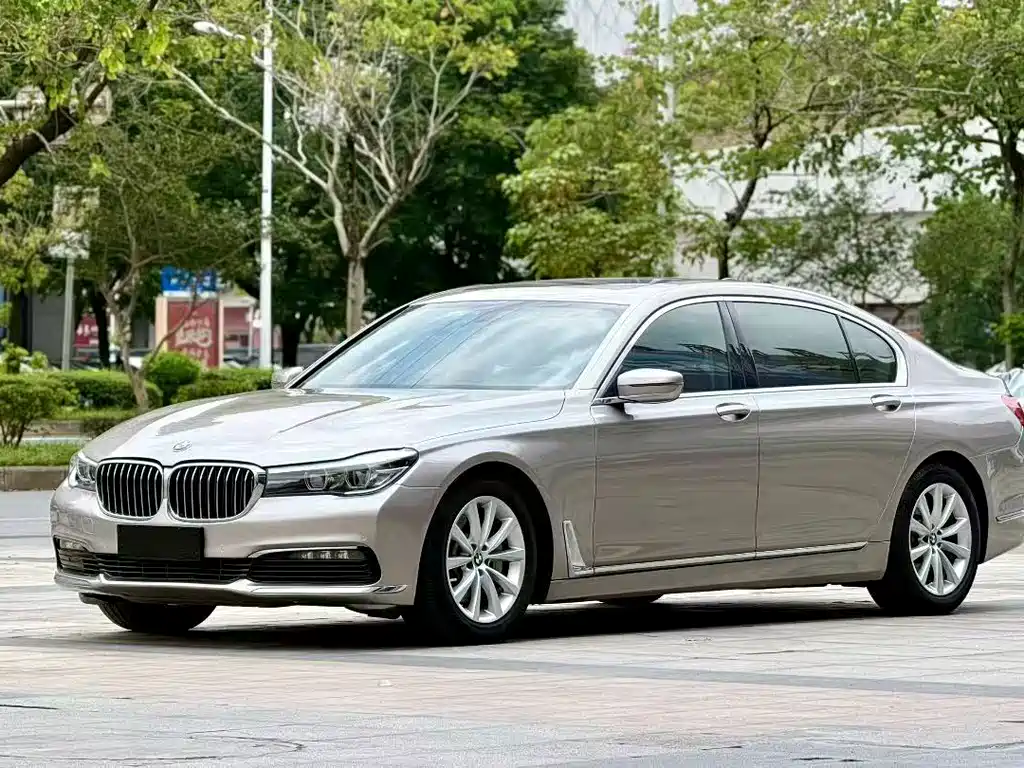 BMW 7 Series 2016 — фото 1