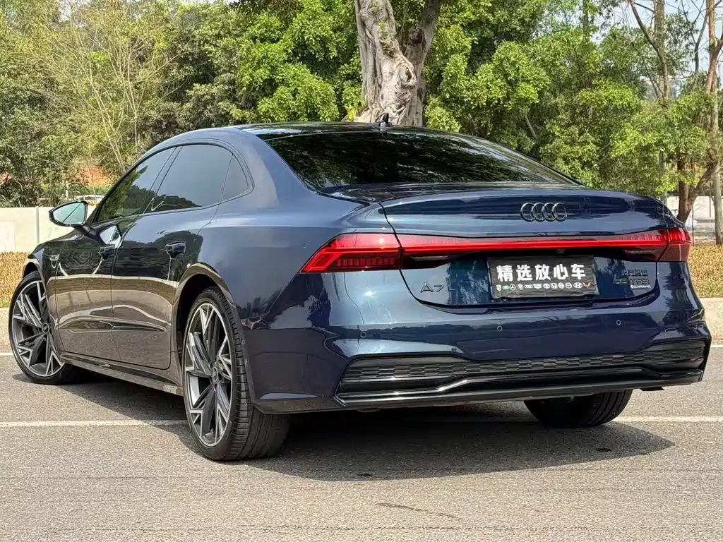 Audi A7L 2022 — фото 6