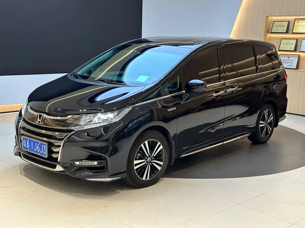 Honda Odyssey 2019 — фото 1