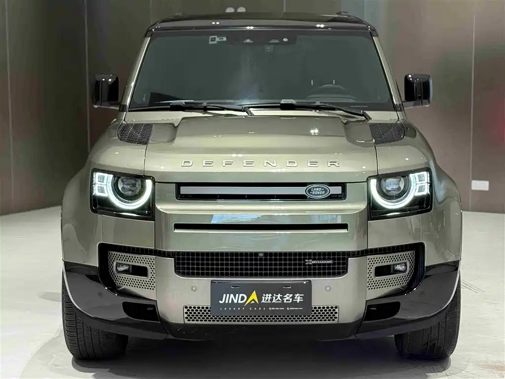 Land Rover Defender 2023 — фото 25