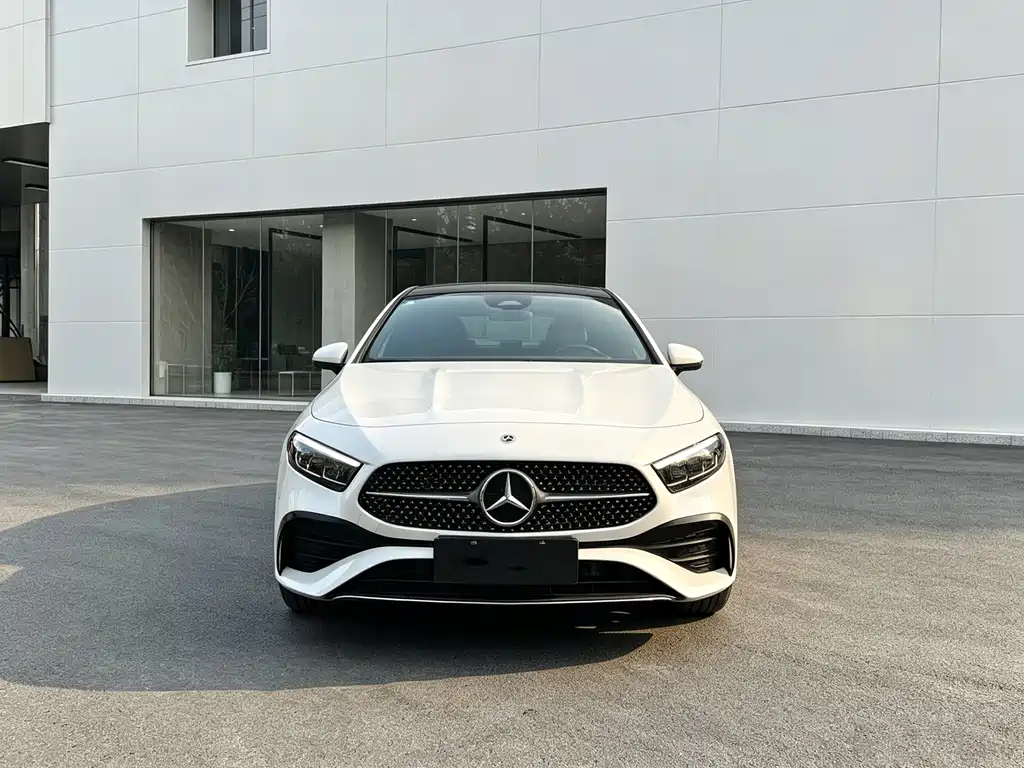 Mercedes-Benz A-Class 2025 — фото 2