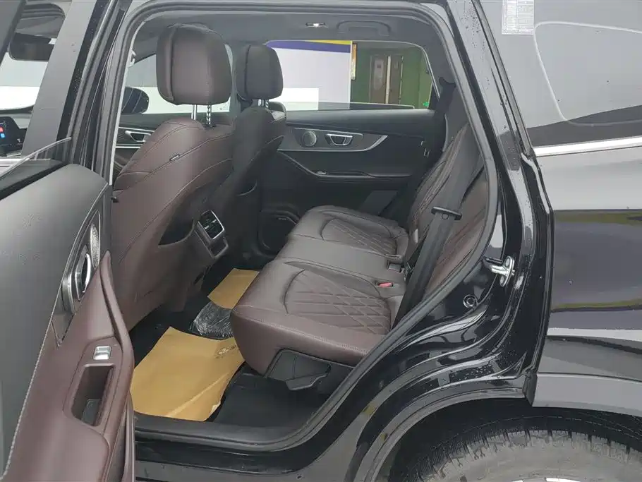 Chery Tiggo 8 PRO 2023 — фото 11