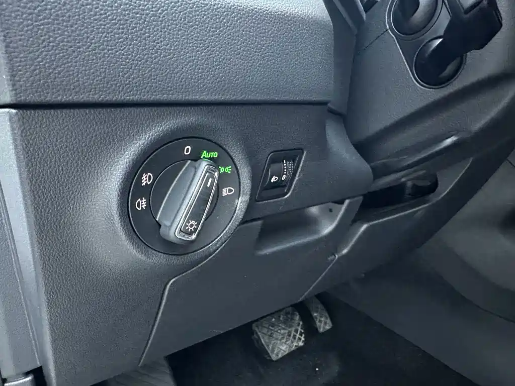 Skoda Karoq 2022 — фото 13