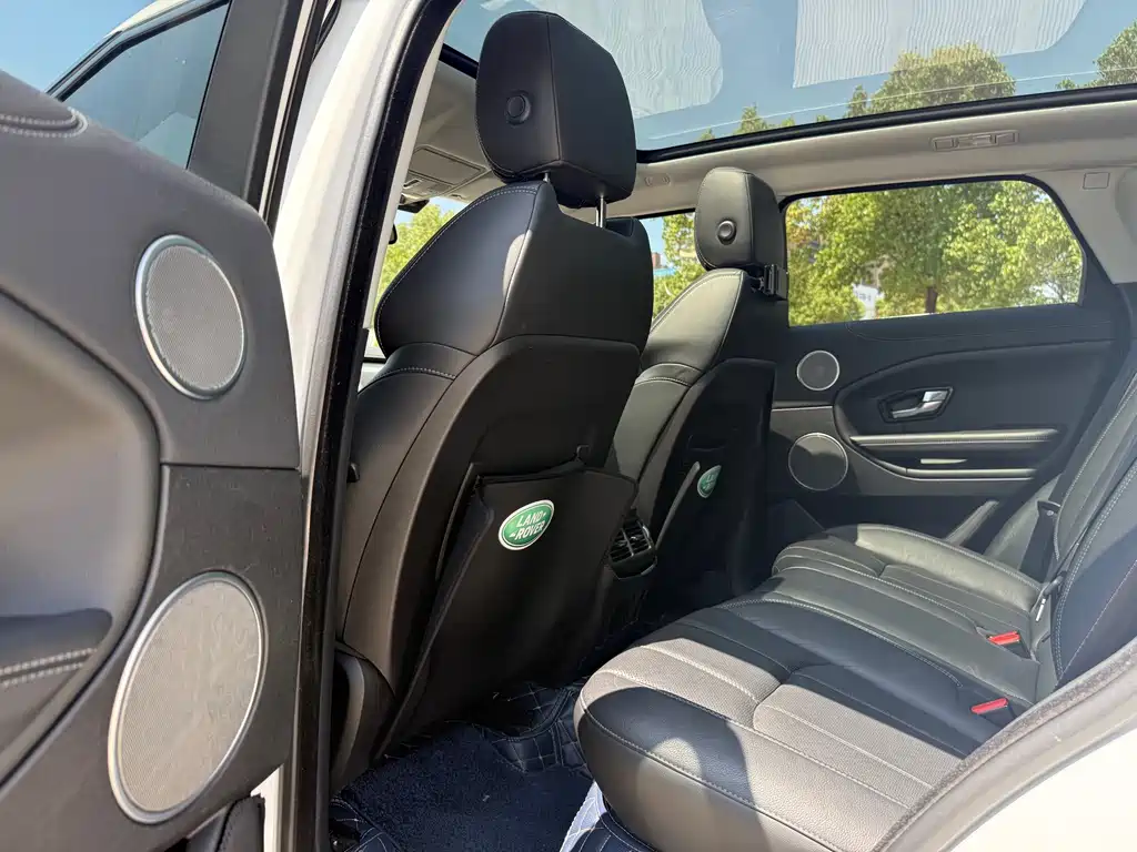 Land Rover Evoque 2018 — фото 10