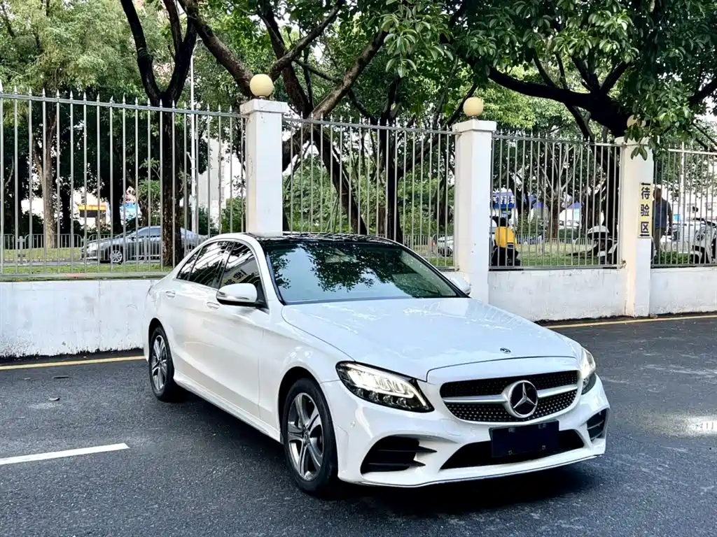 Mercedes-Benz C-Class 2020 — фото 3