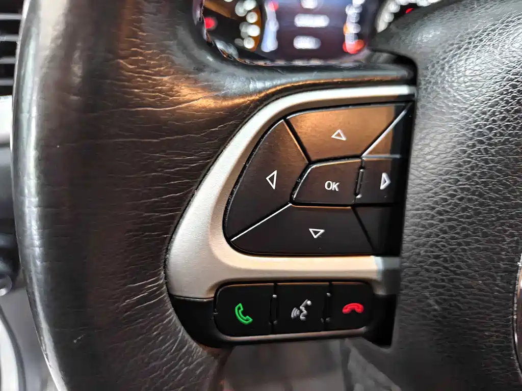 Jeep Compass 2017 — фото 23