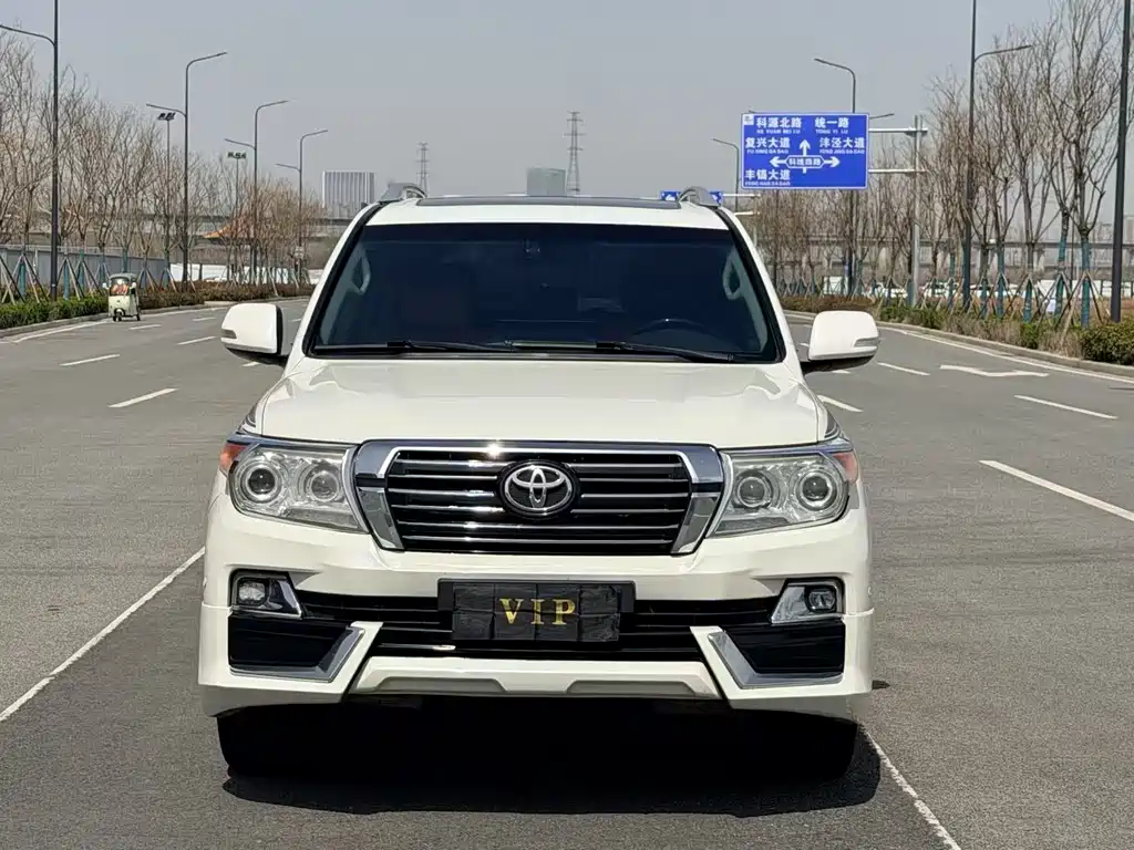 Toyota Land Cruiser 2014 — фото 2