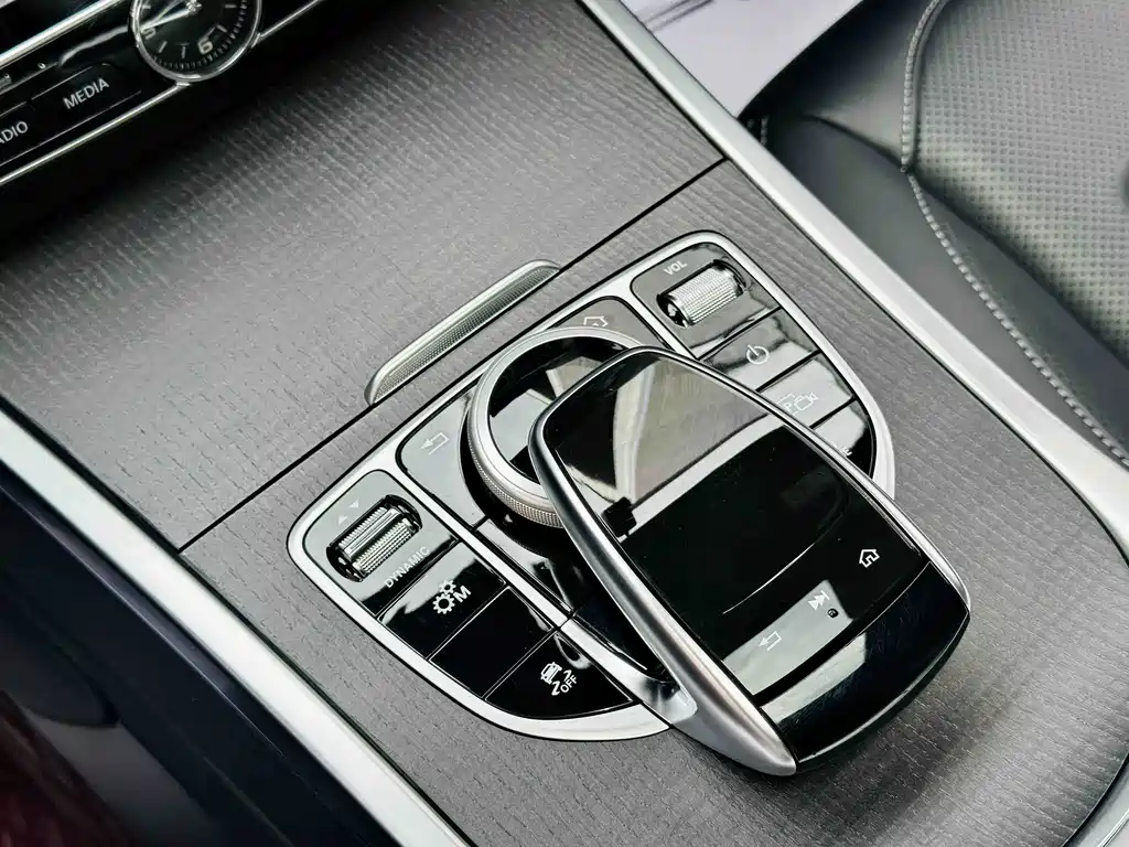 Mercedes-Benz G-Class 2022 — фото 13