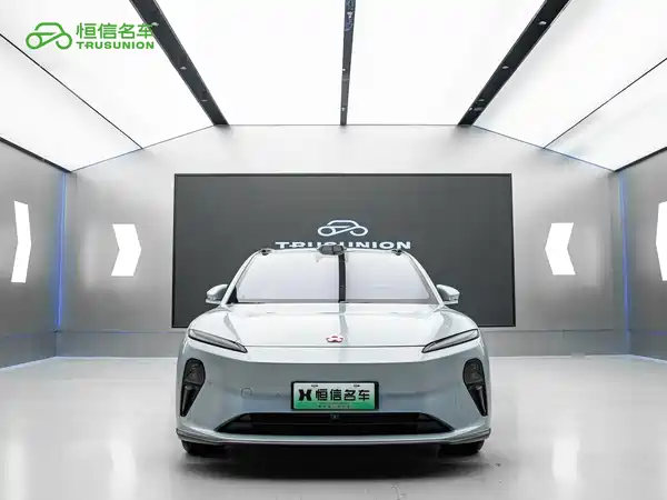 NIO ET5T 2024
