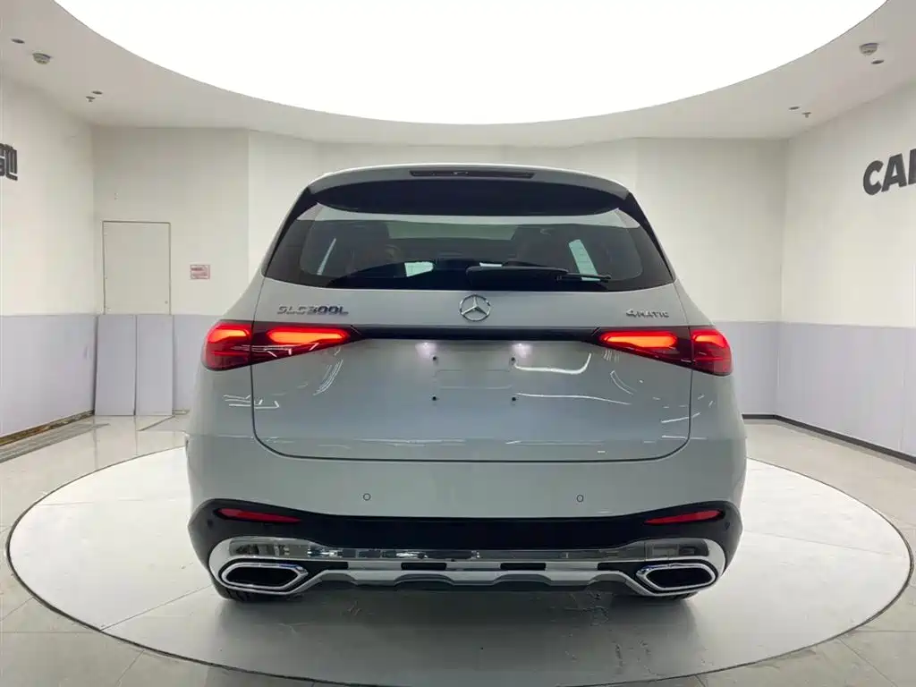 Mercedes-Benz GLC 2023