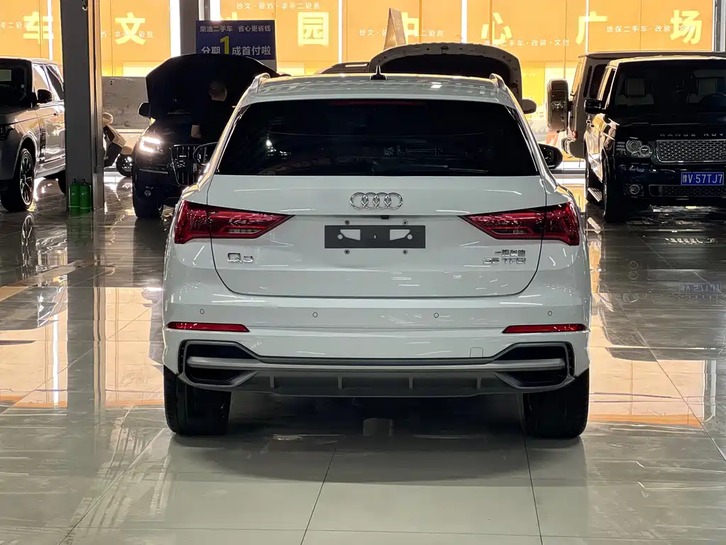 Audi Q3 2022 — фото 9