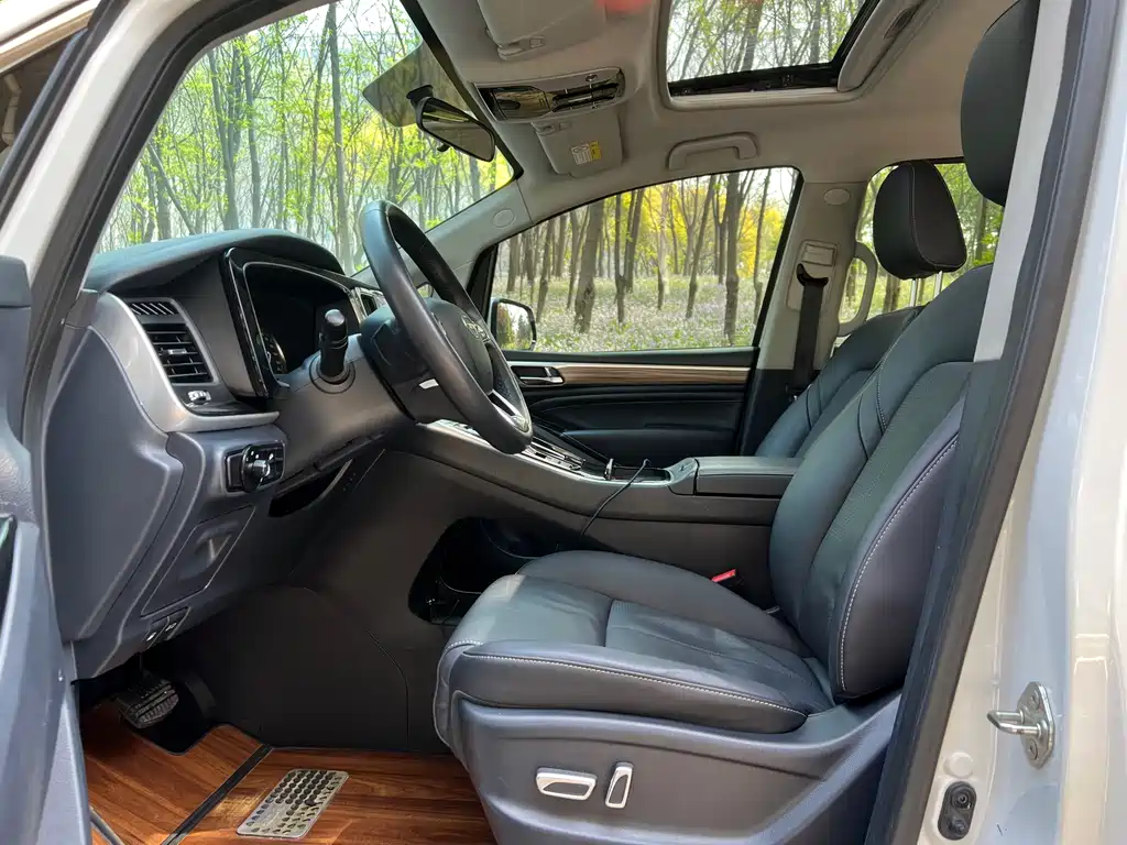 GAC Motor Trumpchi M8 2022 — фото 4