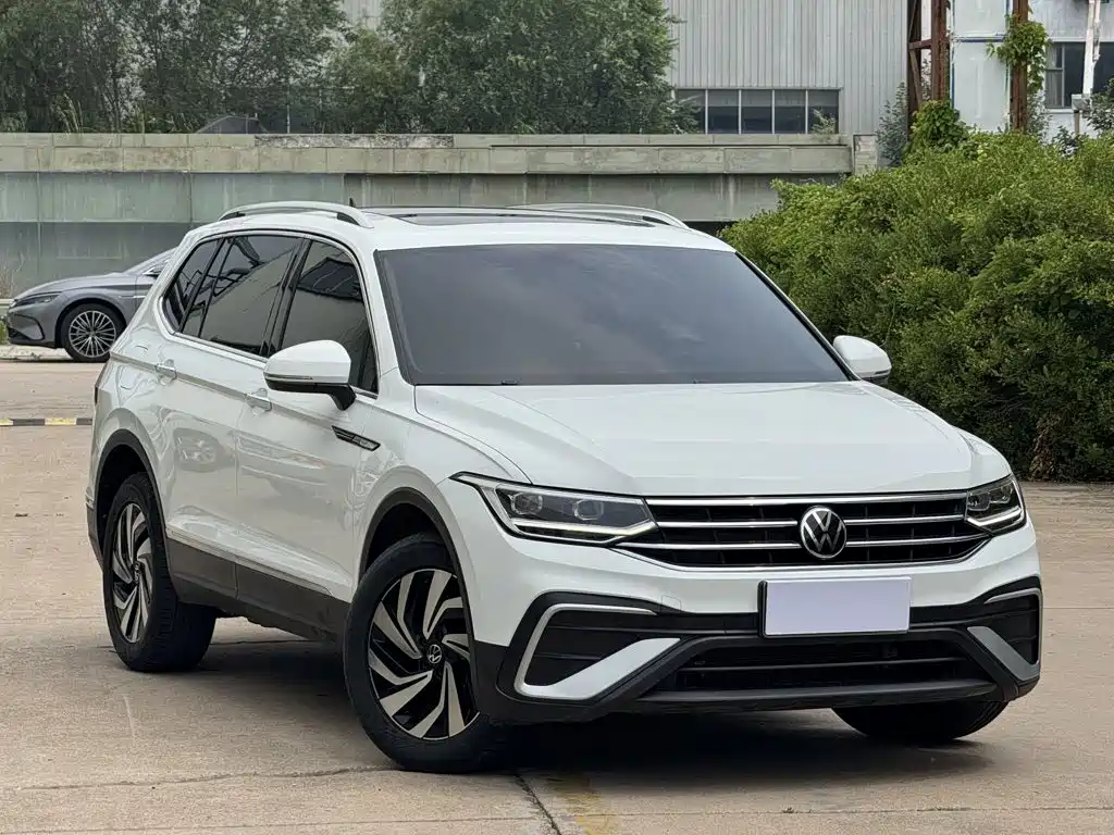 Volkswagen Tiguan L 2023