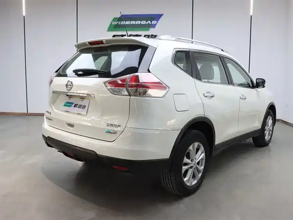 Nissan X-Trail 2014