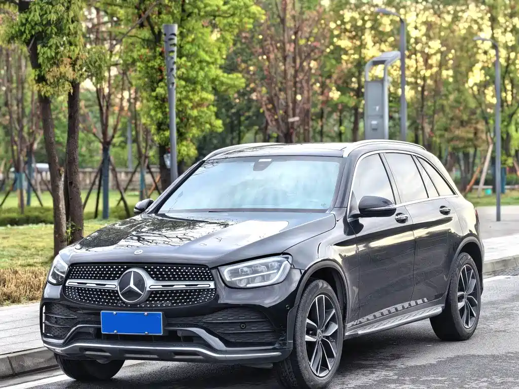 Mercedes-Benz GLC 2021 — фото 1