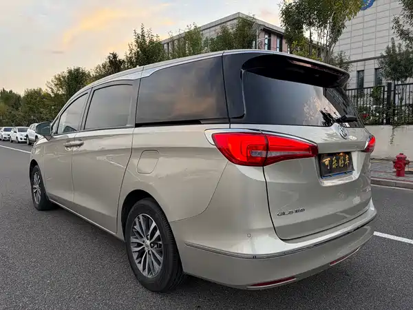 Buick GL8 2017