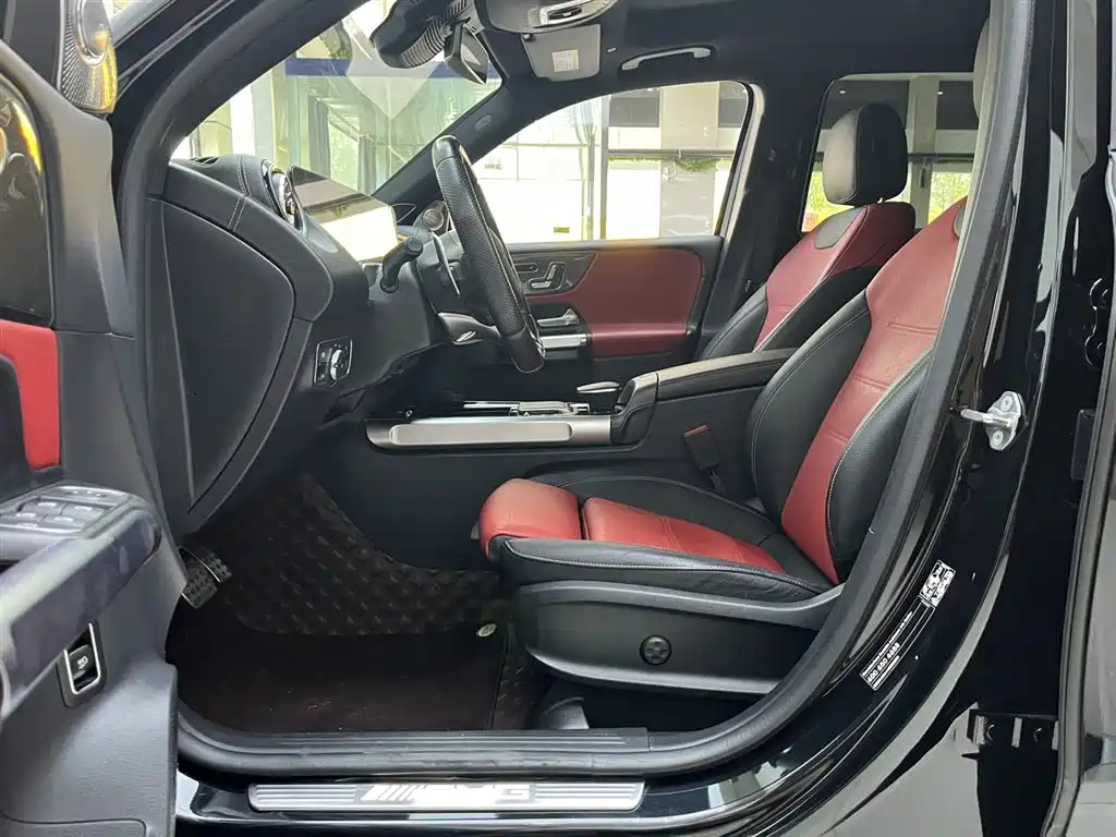Mercedes-Benz GLB AMG 2023 — фото 13