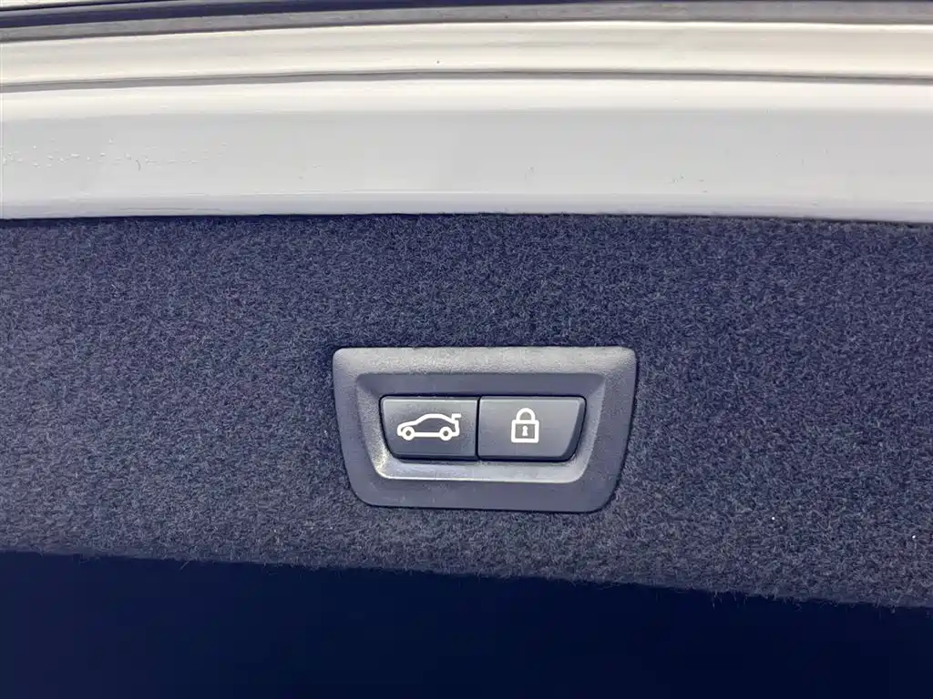 BMW 7 Series 2018 — фото 10