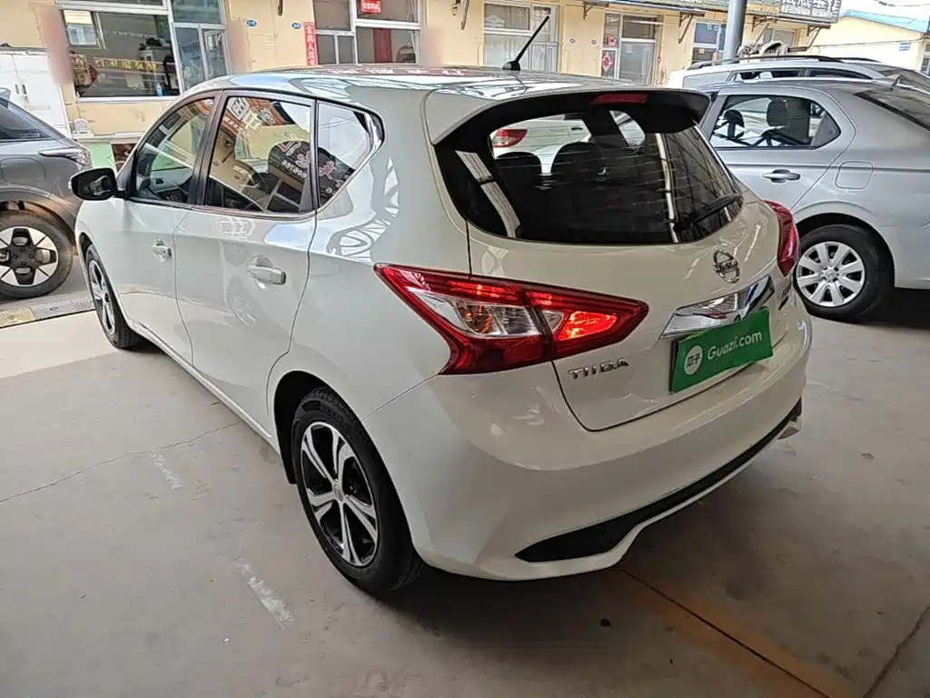 Nissan Tiida 2017
